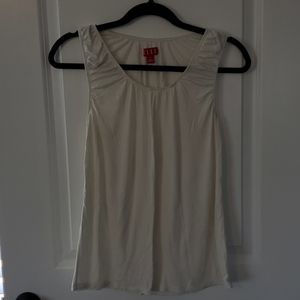 Elle size small layering tank top cream